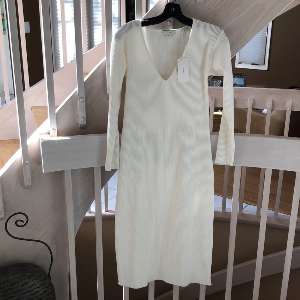 PRICE DROP❤️50.00 VINCE:M off-white/cream 3/4 sleeve midi dress.Accept offers